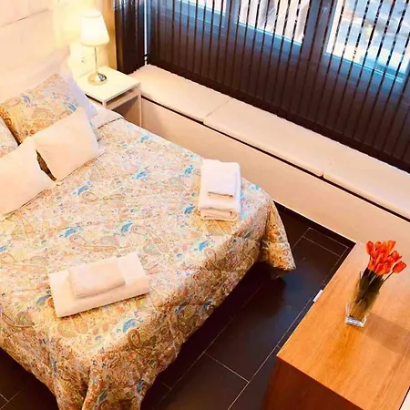Comfortable In 43 M² Air Conditioned *