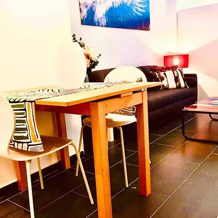 Appartement Comfortable In 43 M² Air Conditioned